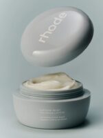 Крем маска с лифтинг эффектом rhode caffeine reset sculpting cream mask