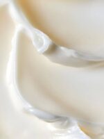 Крем маска с лифтинг эффектом rhode caffeine reset sculpting cream mask